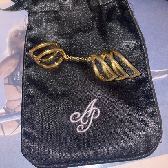 Brand new Agent Provocateur Sheba 18k gold plated rings & bag size M/L - Picture 5 of 6